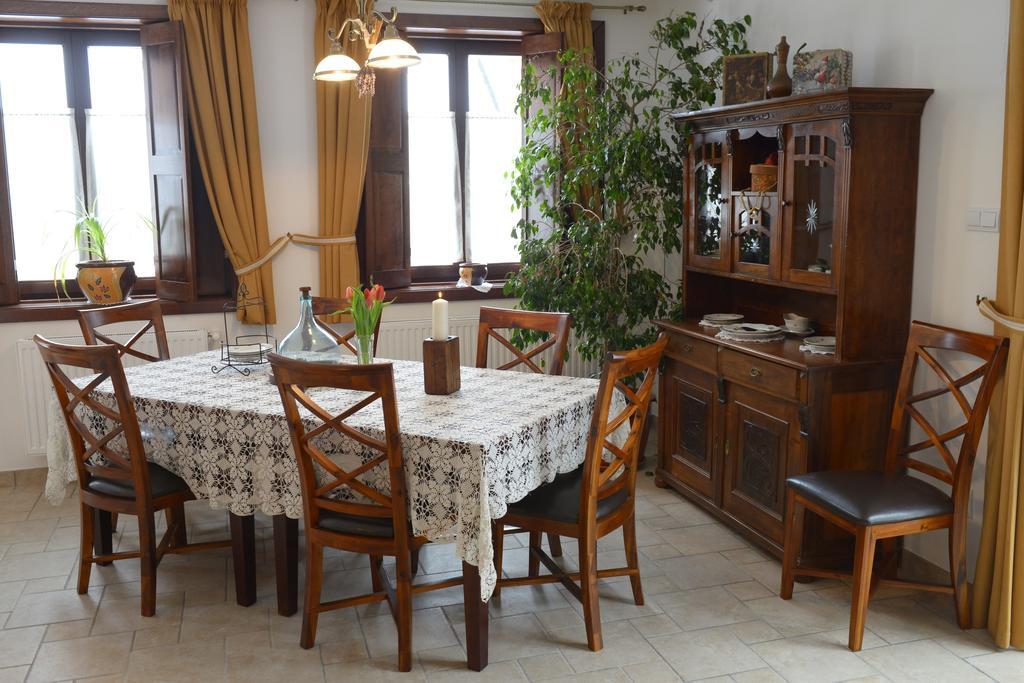 Levendula Porta Es Pajtaszinhaz Hotel Orfu Luaran gambar